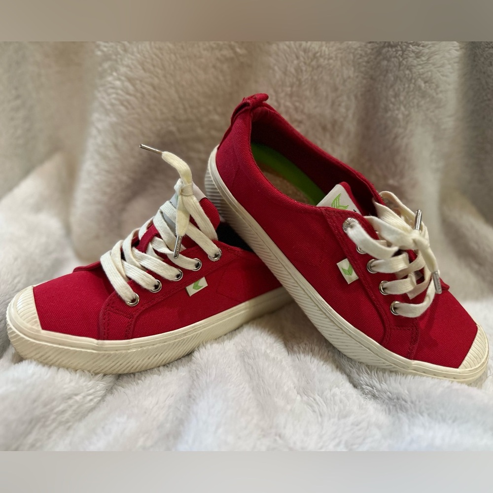 Cariuma Red Sneakers